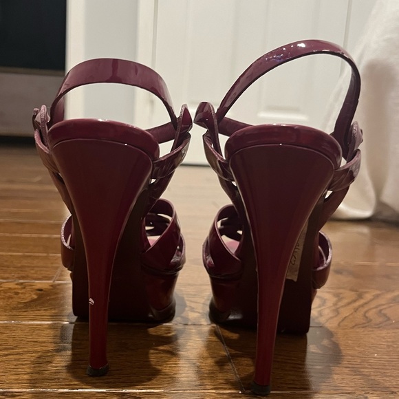 Saint Laurent Tribute Patent Leather Platform Fuchsia Heels - Picture 8 of 16